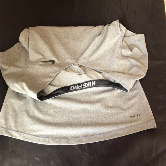 Nike Pro shirt, size small - Picture 3 of 3